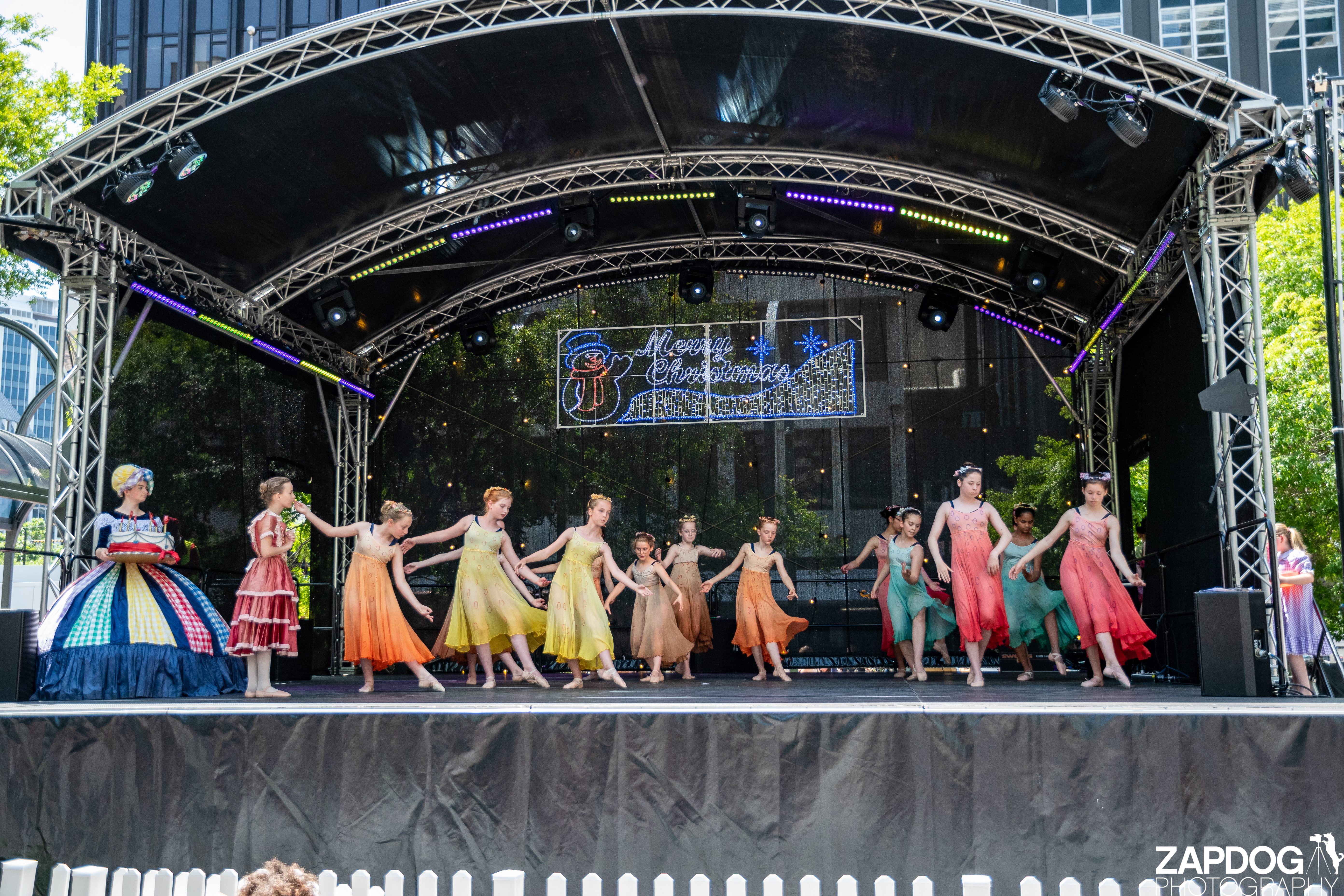 galleries/WellXmas2019/Dancers/welly2019_2_-5798.jpg
