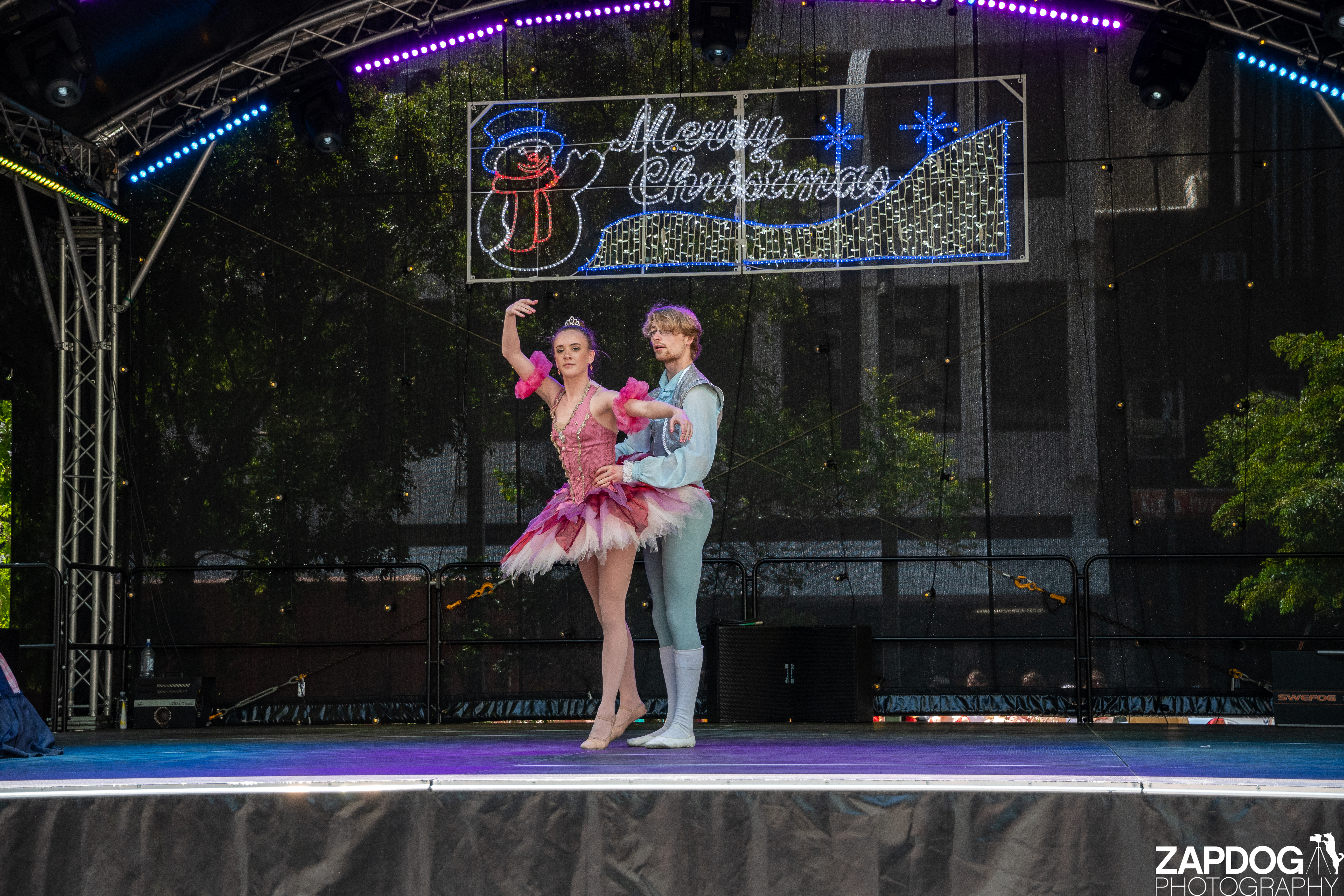 galleries/WellXmas2019/Dancers/welly2019_2_-5849.jpg