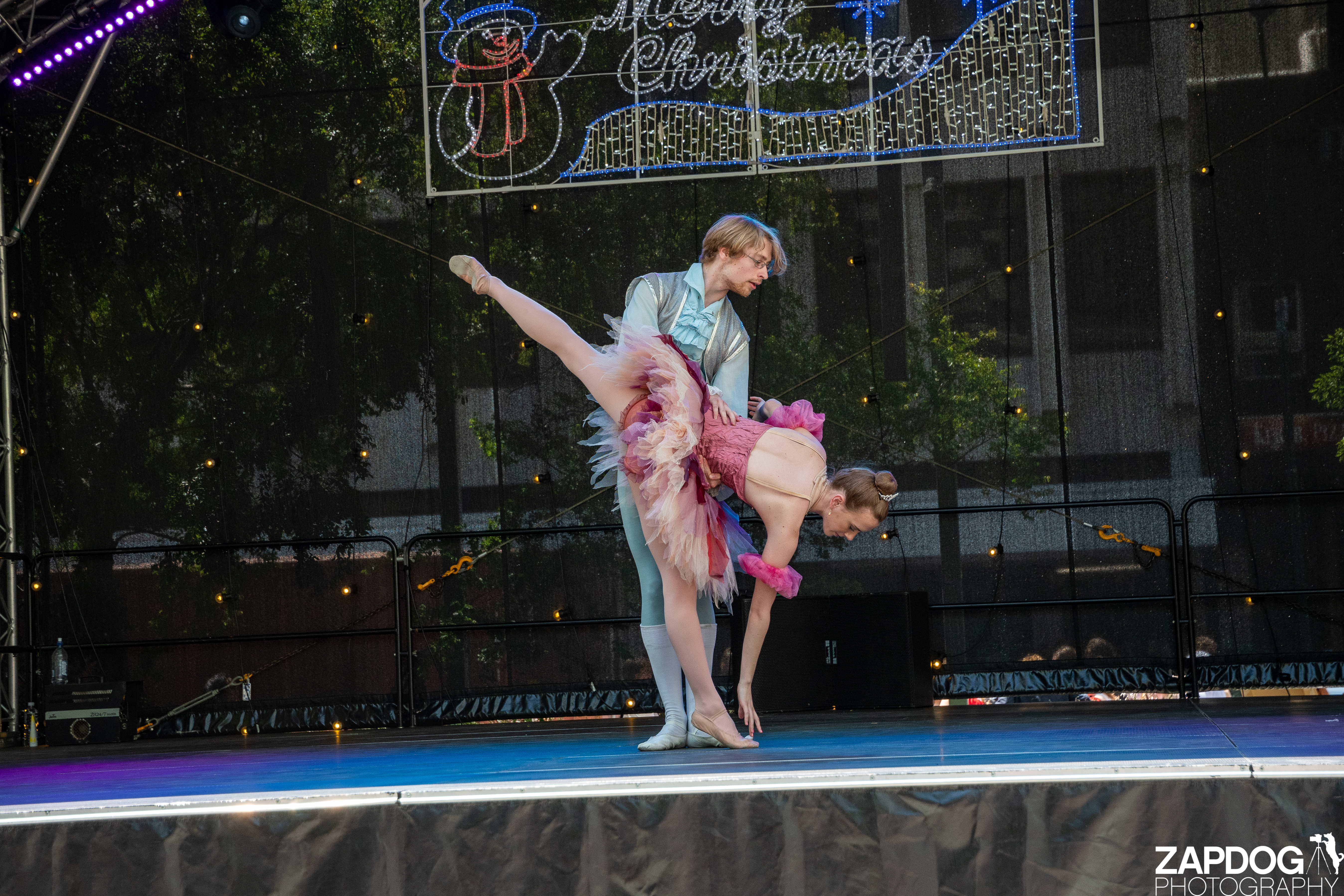 galleries/WellXmas2019/Dancers/welly2019_2_-5896.jpg