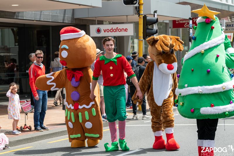 galleries/WellXmas2019/Parade/mid/mid_welly2019_-2958.jpg
