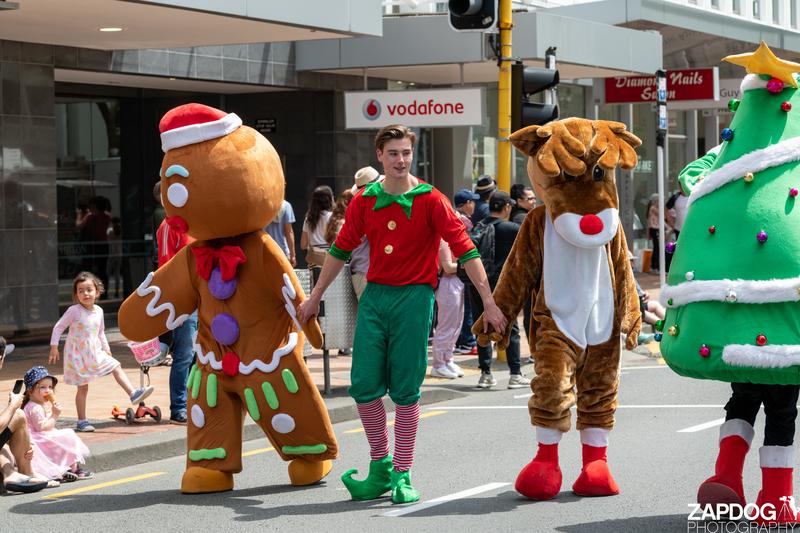 galleries/WellXmas2019/Parade/mid/mid_welly2019_-2959.jpg