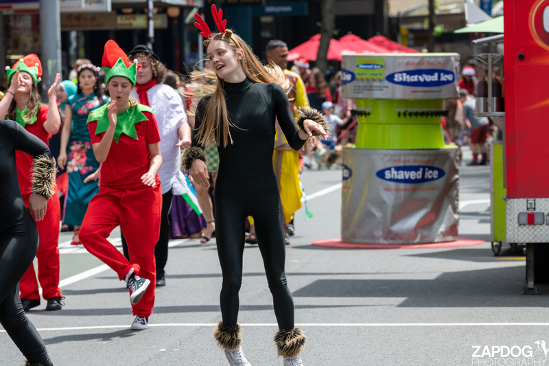 galleries/WellXmas2019/Parade/mid/mid_welly2019_-2991.jpg