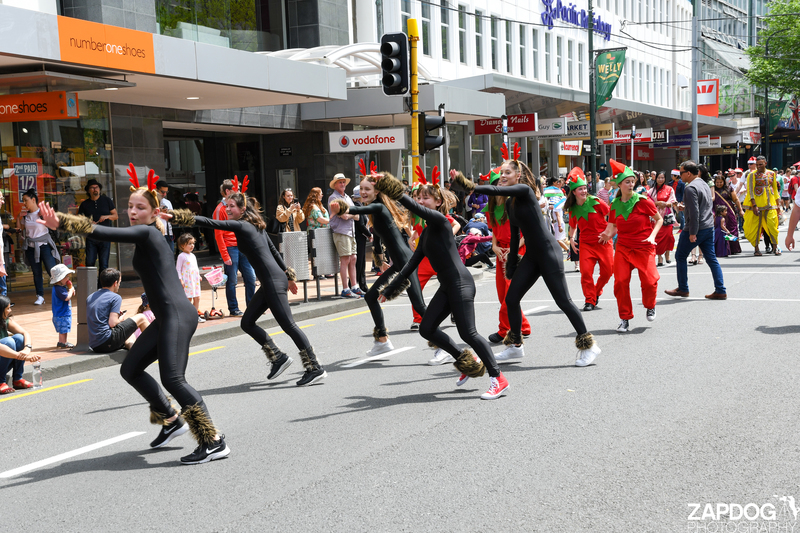 galleries/WellXmas2019/Parade/mid/mid_welly2019_2_-4953.jpg