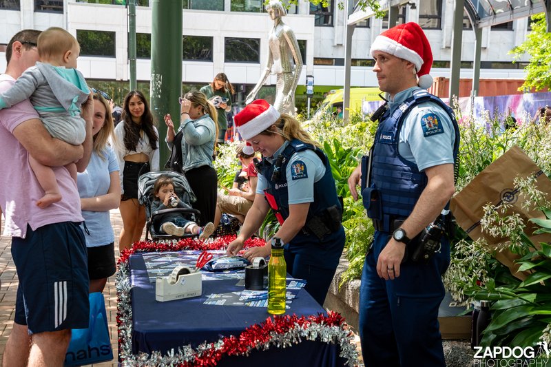 galleries/WellXmas2019/Police/mid/mid_welly2019_2_-6184.jpg