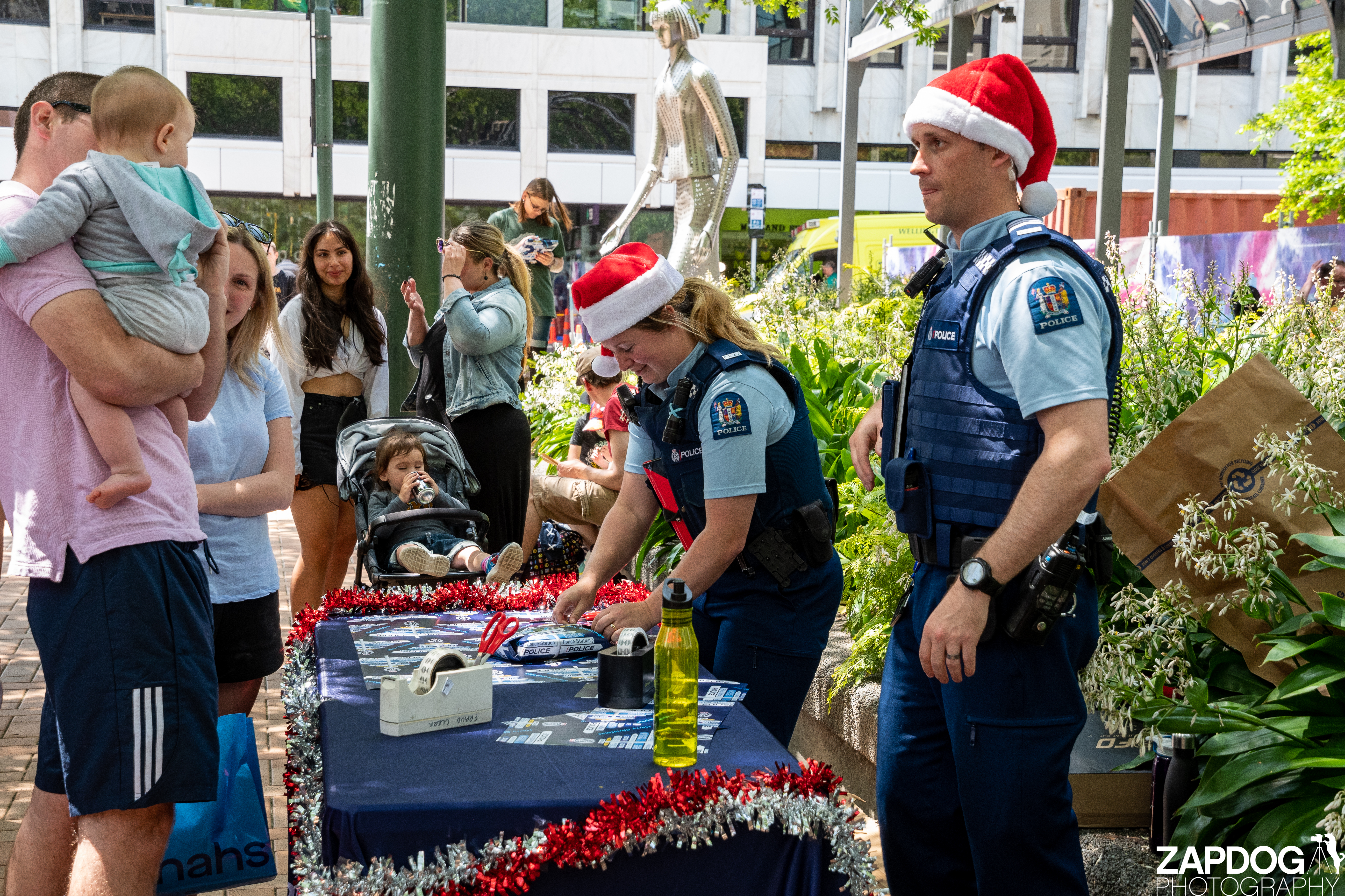 galleries/WellXmas2019/Police/welly2019_2_-6184.jpg