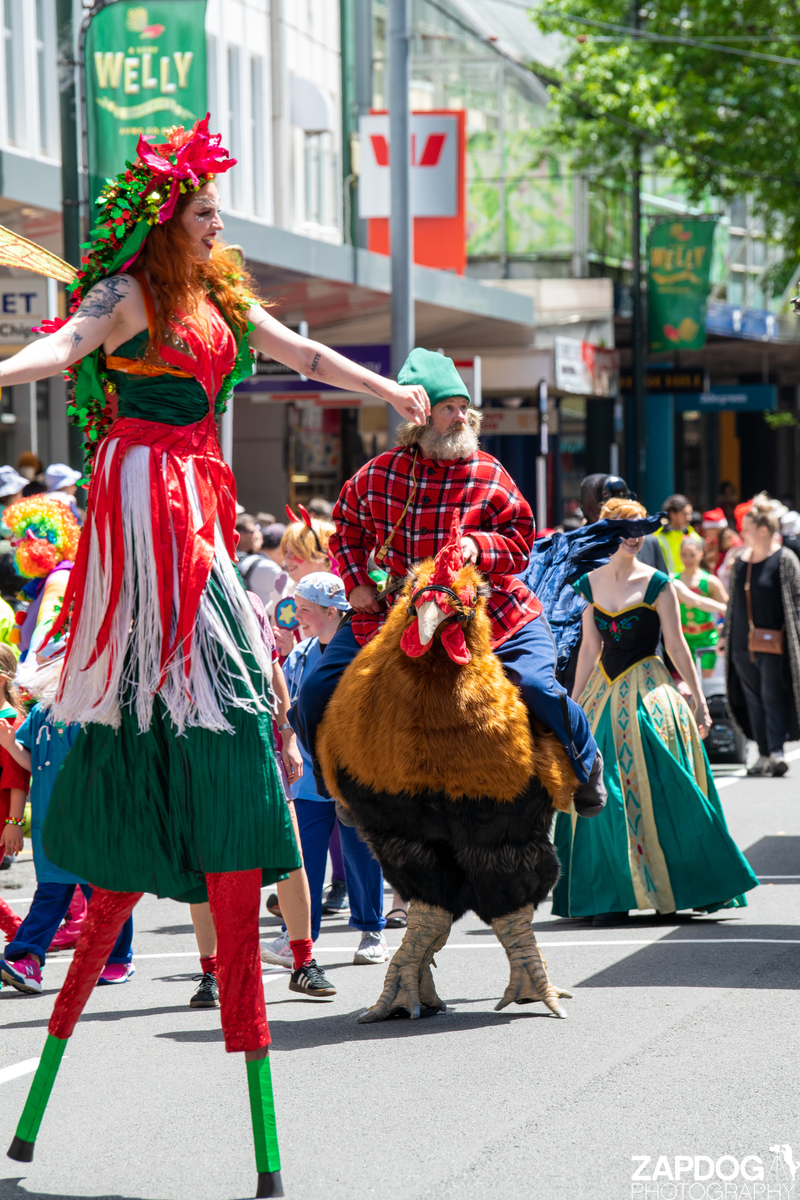 galleries/WellXmas2020/Parade/mid/mid_welly2020-parade-3210-2.jpg