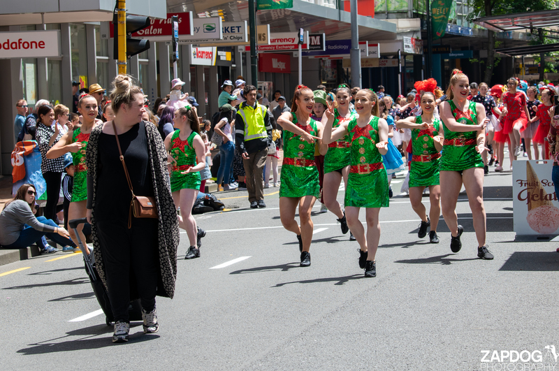 galleries/WellXmas2020/Parade/mid/mid_welly2020-parade-3246-2.jpg