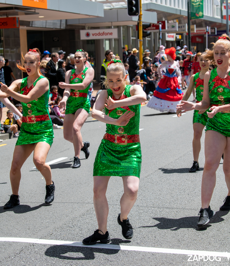 galleries/WellXmas2020/Parade/mid/mid_welly2020-parade-3260-2.jpg