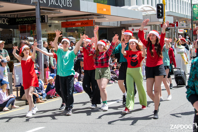 galleries/WellXmas2020/Parade/mid/mid_welly2020-parade-3314-2.jpg