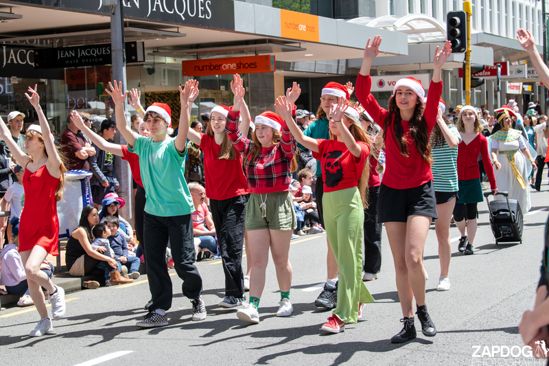 galleries/WellXmas2020/Parade/mid/mid_welly2020-parade-3315-2.jpg