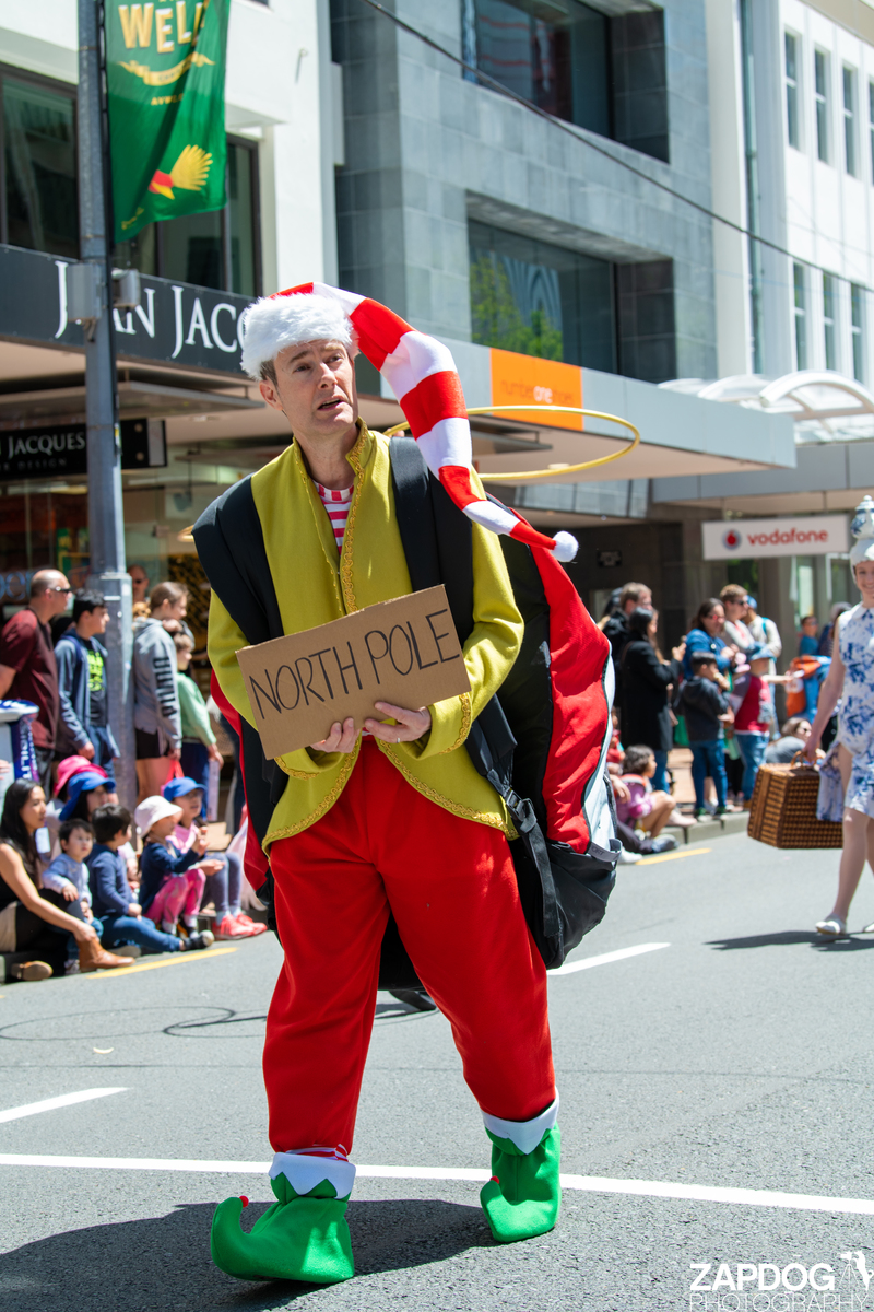 galleries/WellXmas2020/Parade/mid/mid_welly2020-parade-3397-2.jpg