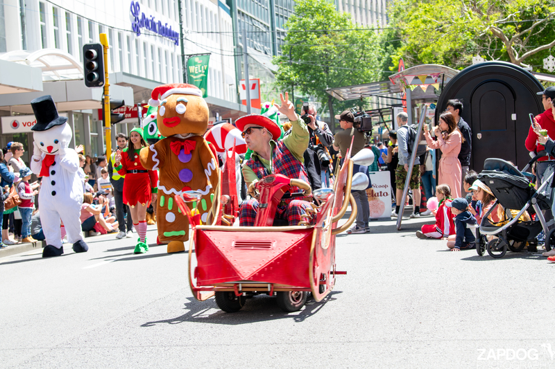 galleries/WellXmas2020/Parade/mid/mid_welly2020-parade-3427-2.jpg