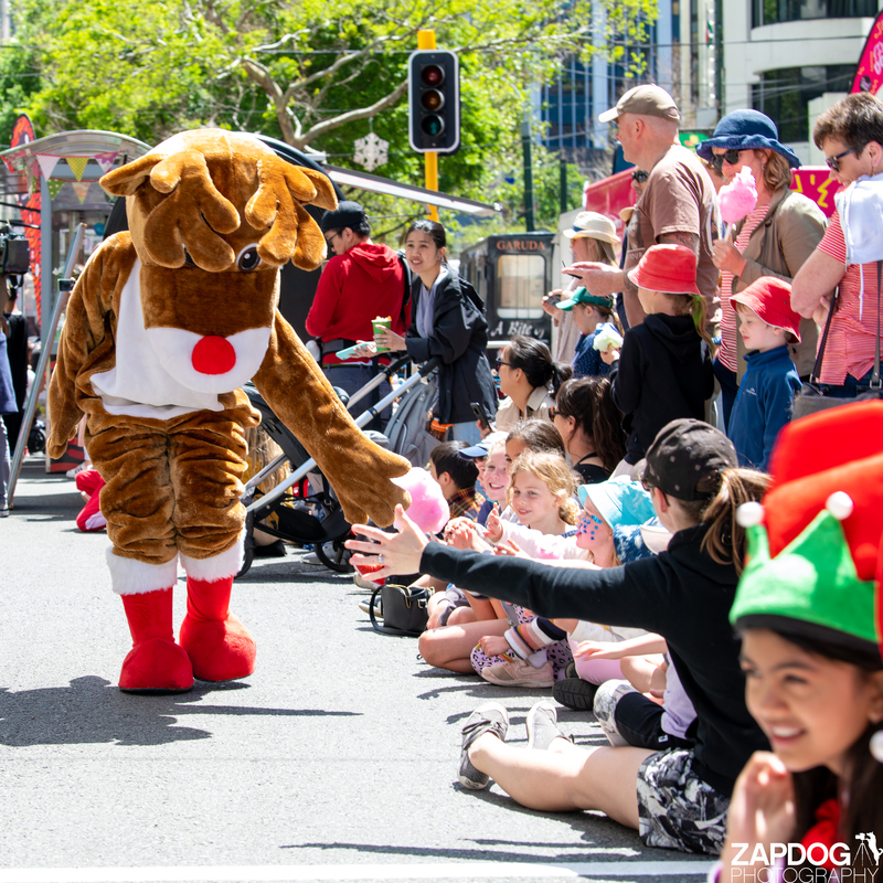 galleries/WellXmas2020/Parade/mid/mid_welly2020-parade-3458-2.jpg