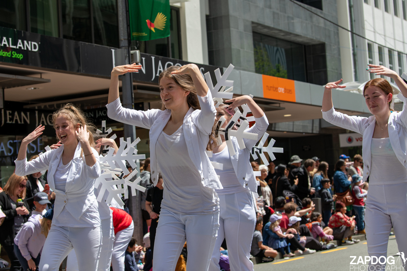 galleries/WellXmas2020/Parade/mid/mid_welly2020-parade-3572-2.jpg