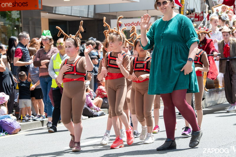 galleries/WellXmas2020/Parade/mid/mid_welly2020-parade-3584-2.jpg