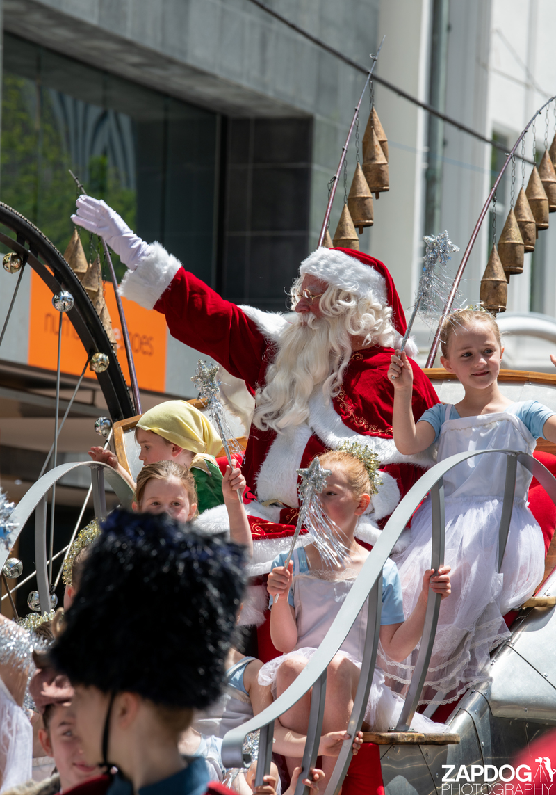 galleries/WellXmas2020/Parade/mid/mid_welly2020-parade-3603-2.jpg