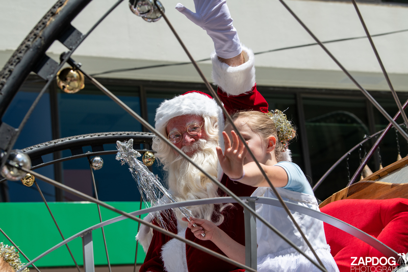 galleries/WellXmas2020/Parade/mid/mid_welly2020-parade-3633-2.jpg