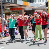 galleries/WellXmas2020/Parade/thumbs/th_welly2020-parade-3313-2.jpg
