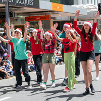 galleries/WellXmas2020/Parade/thumbs/th_welly2020-parade-3315-2.jpg