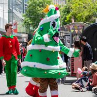 galleries/WellXmas2020/Parade/thumbs/th_welly2020-parade-3444-2.jpg
