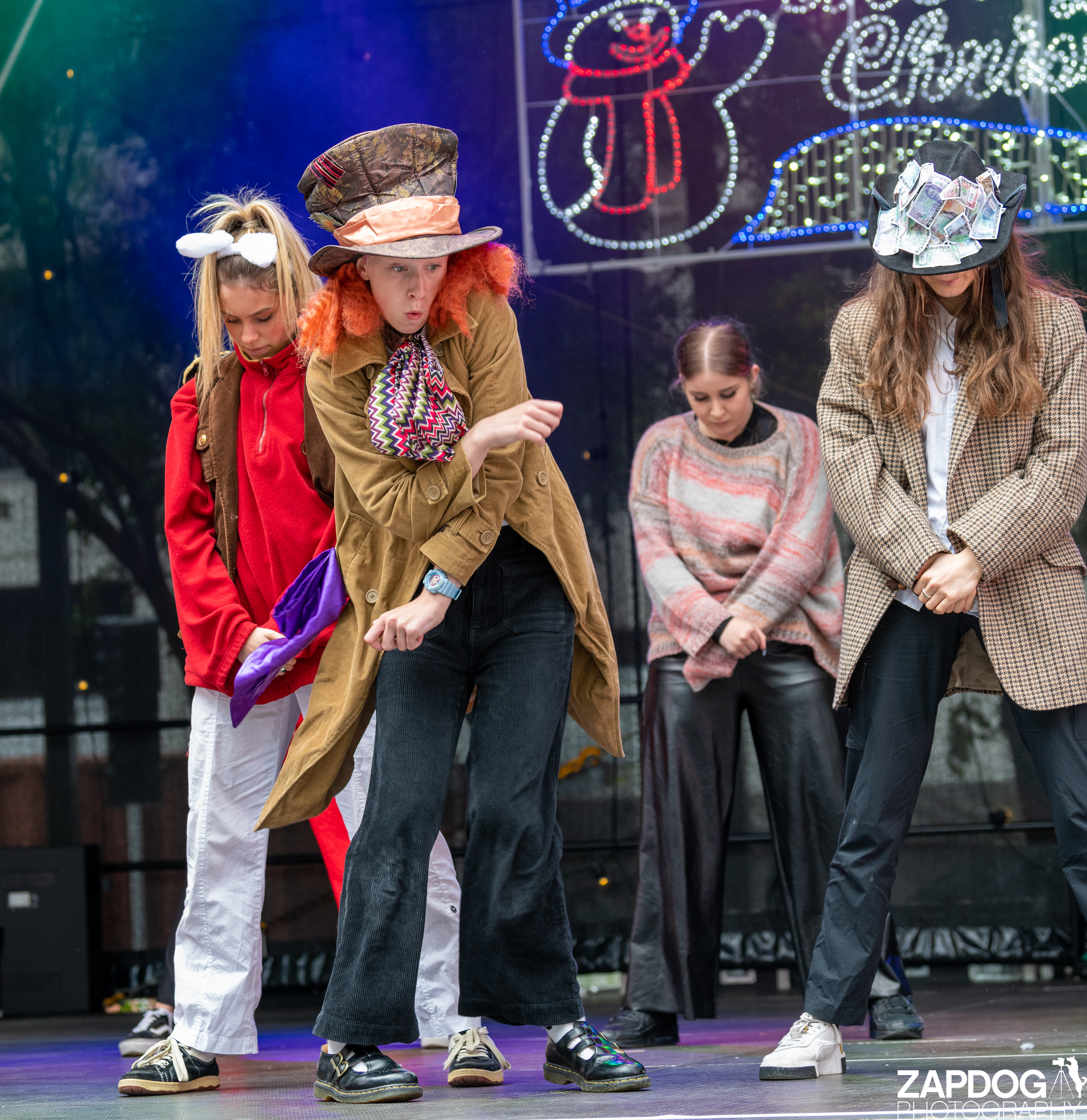 galleries/WellXmas2020/Performer25/welly2020-performers-7457-2.jpg