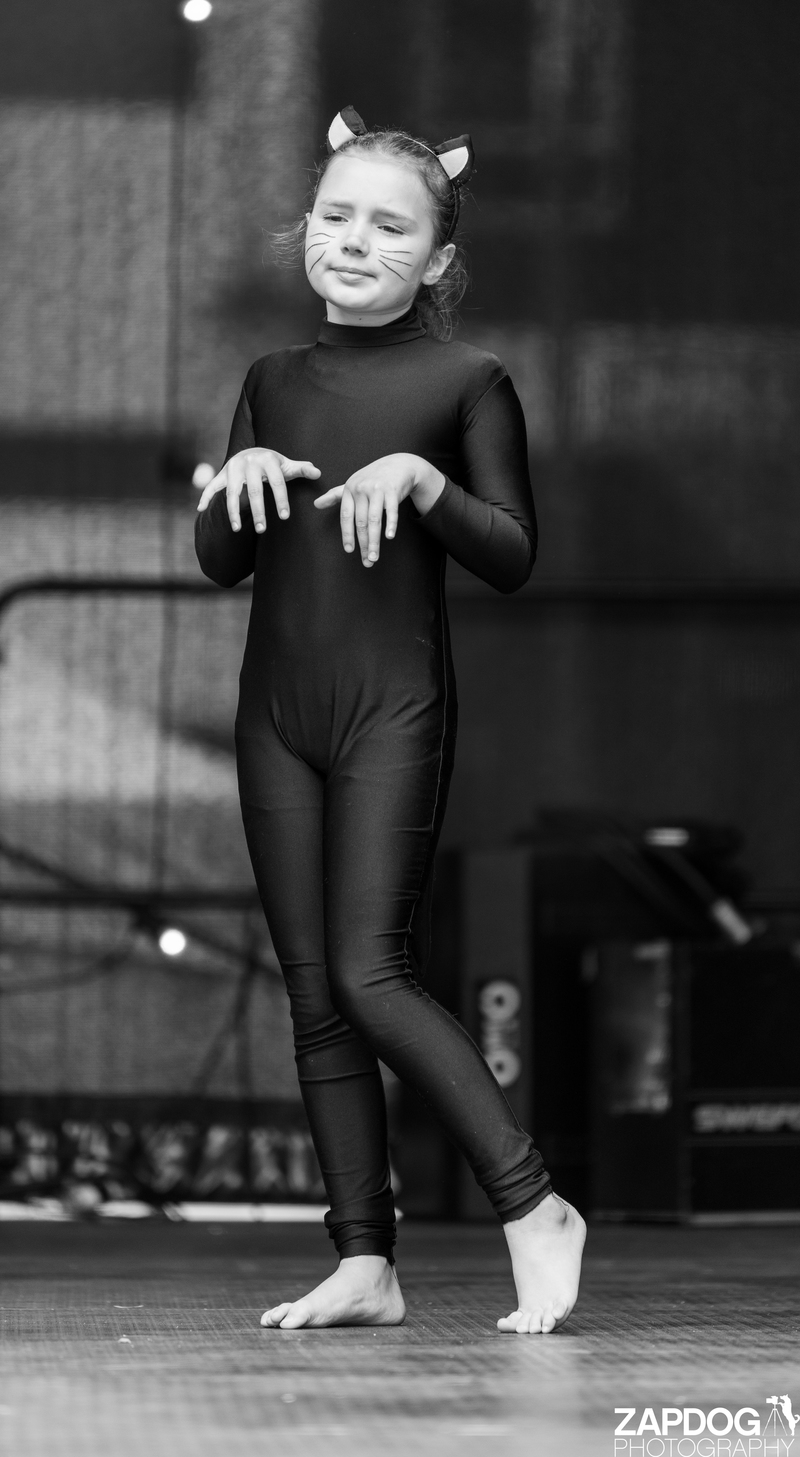 galleries/WellXmas2020/Performer27/mid/mid_welly2020-performers-7984-2.jpg