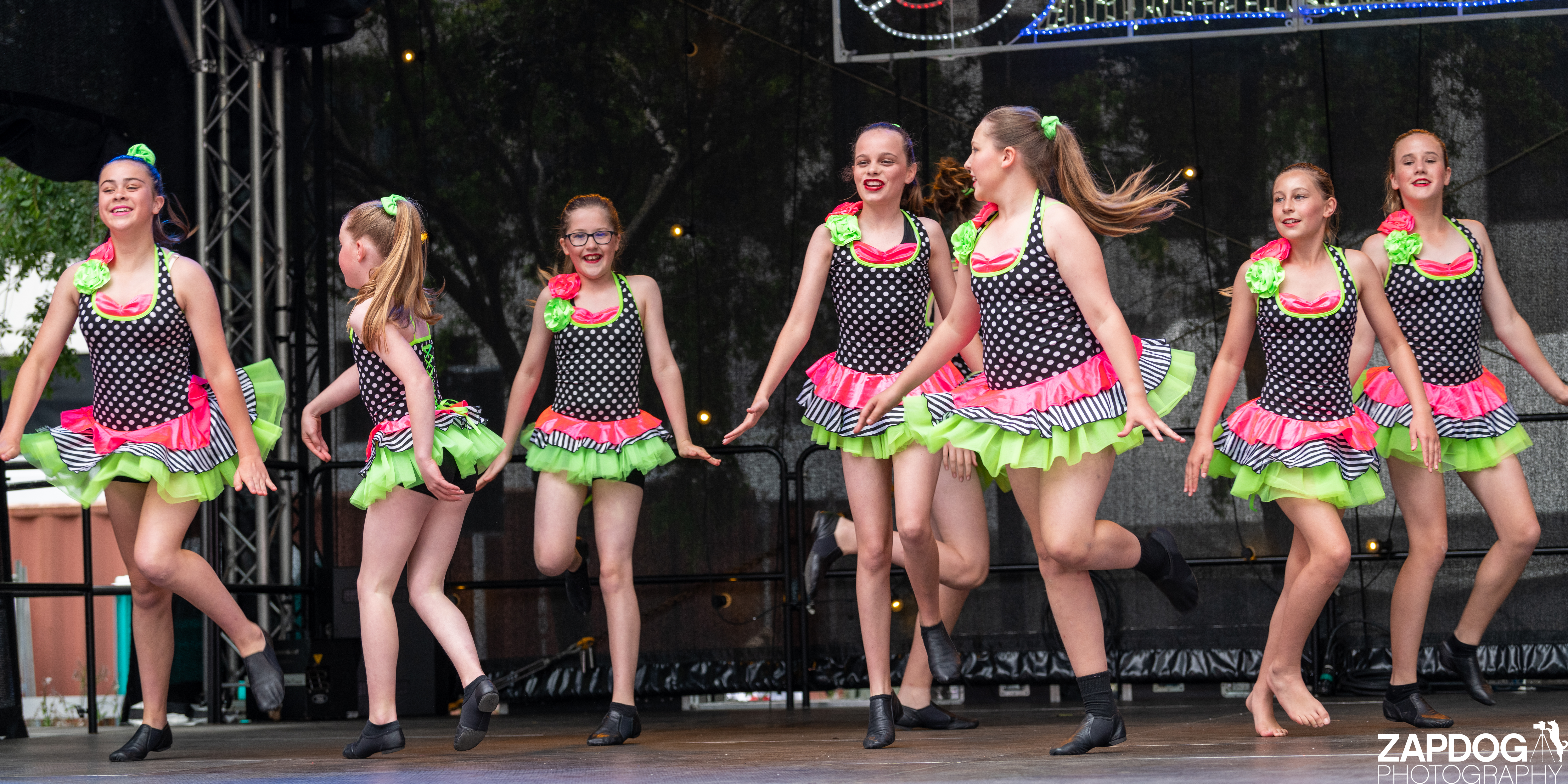galleries/WellXmas2020/Performer28/welly2020-performers-8620.jpg