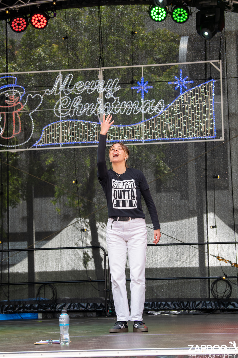galleries/WellXmas2020/Performers/mid/mid_welly2020-performers-3689-2.jpg