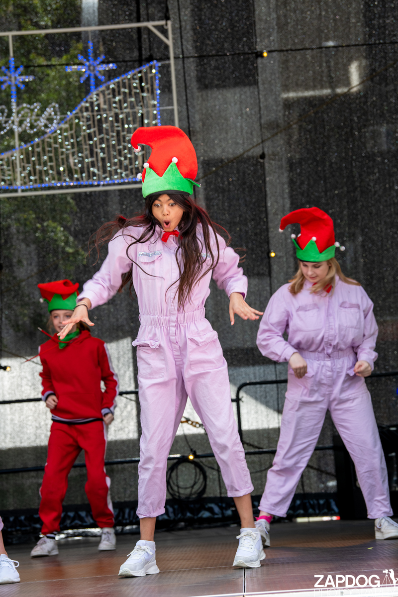 galleries/WellXmas2020/Performers/mid/mid_welly2020-performers-3758-2.jpg
