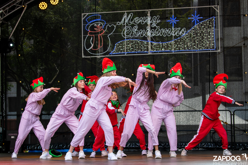 galleries/WellXmas2020/Performers/mid/mid_welly2020-performers-3776-2.jpg