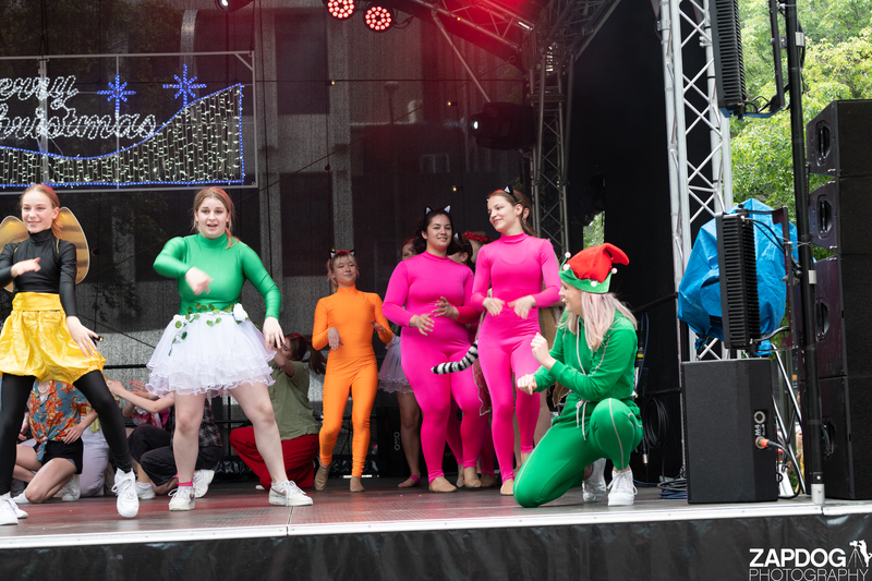 galleries/WellXmas2020/Performers10/mid/mid_welly-2-24.jpg
