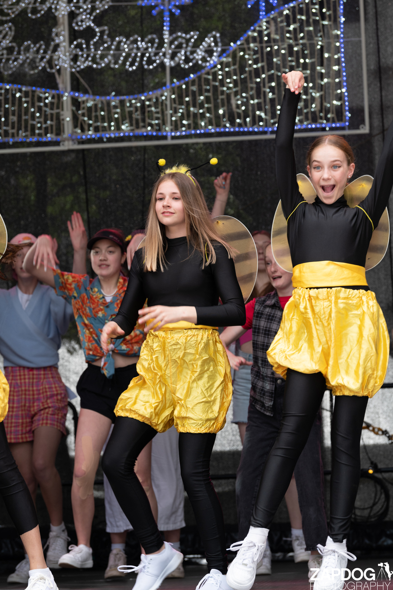 galleries/WellXmas2020/Performers10/mid/mid_welly-2.jpg