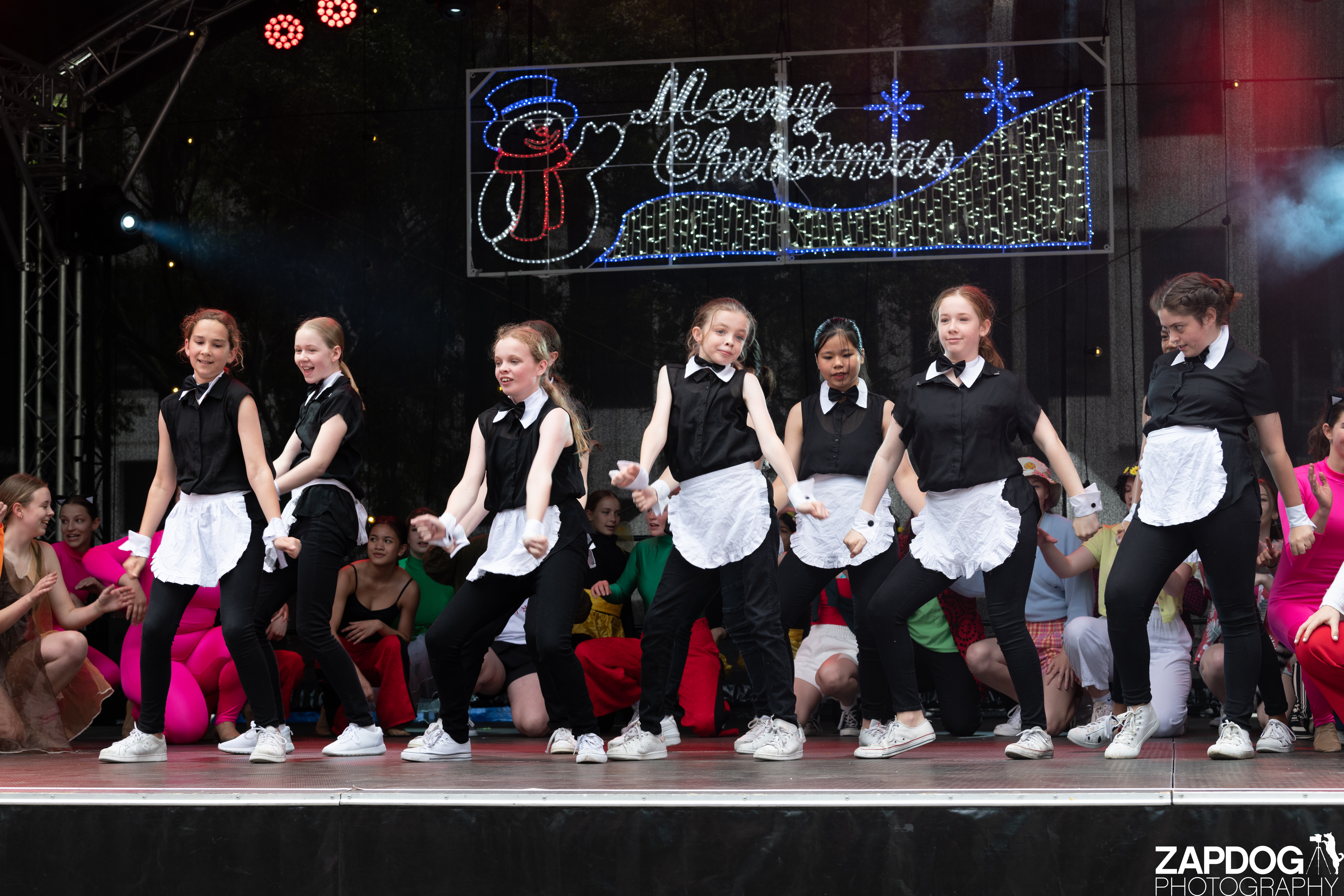 galleries/WellXmas2020/Performers10/welly-2-60.jpg