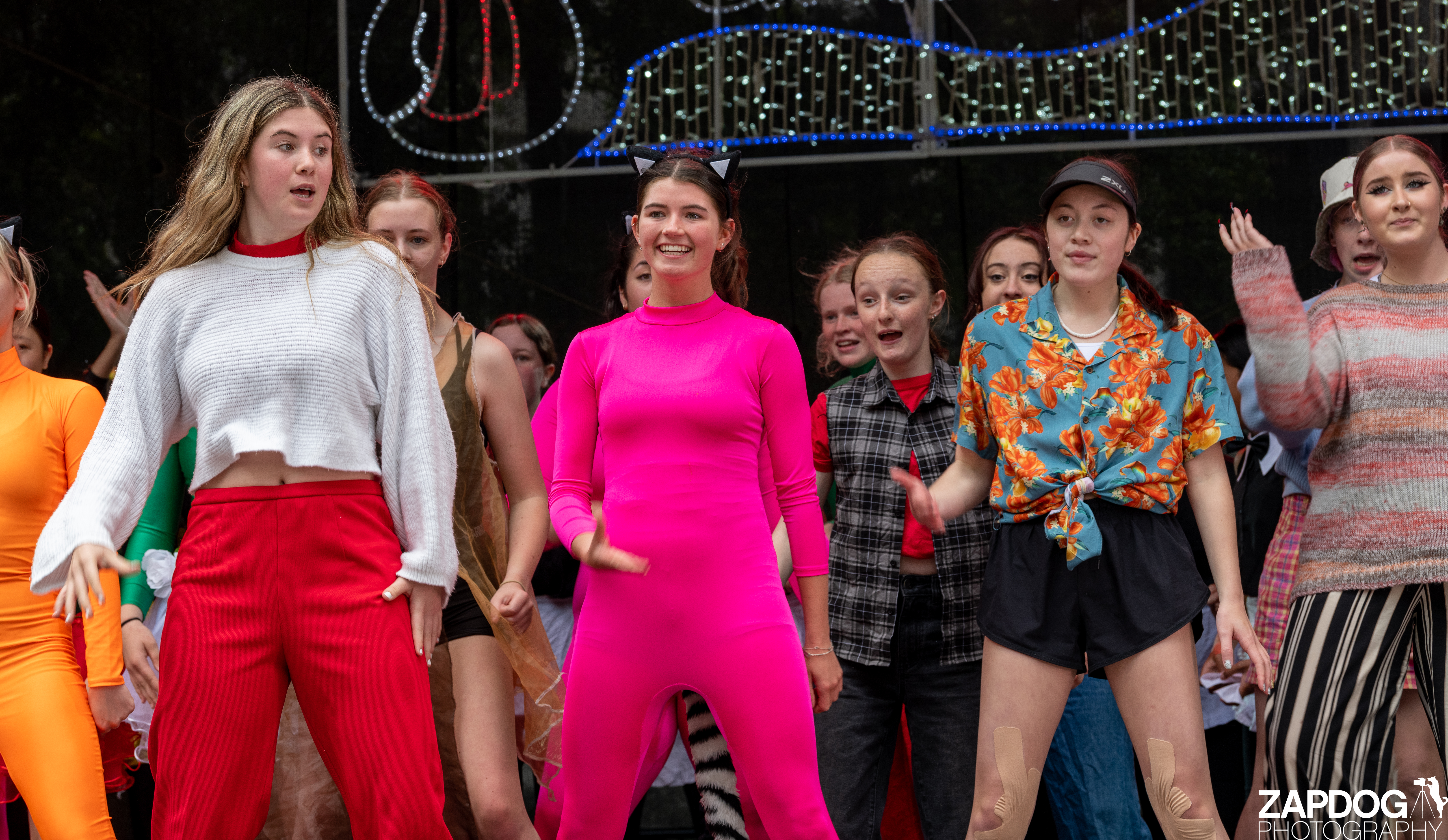 galleries/WellXmas2020/Performers10/welly-2-67.jpg