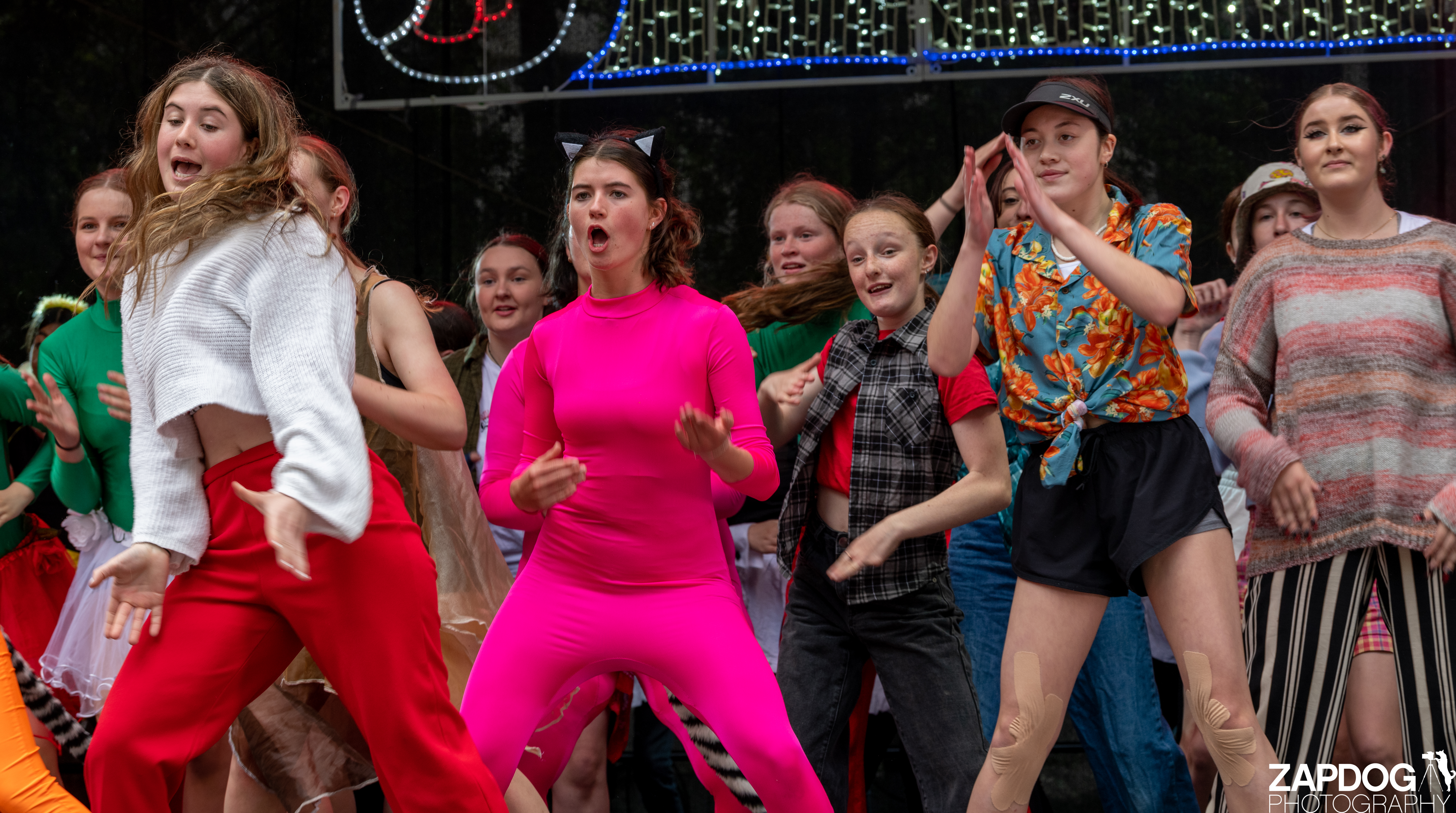 galleries/WellXmas2020/Performers10/welly-2-72.jpg