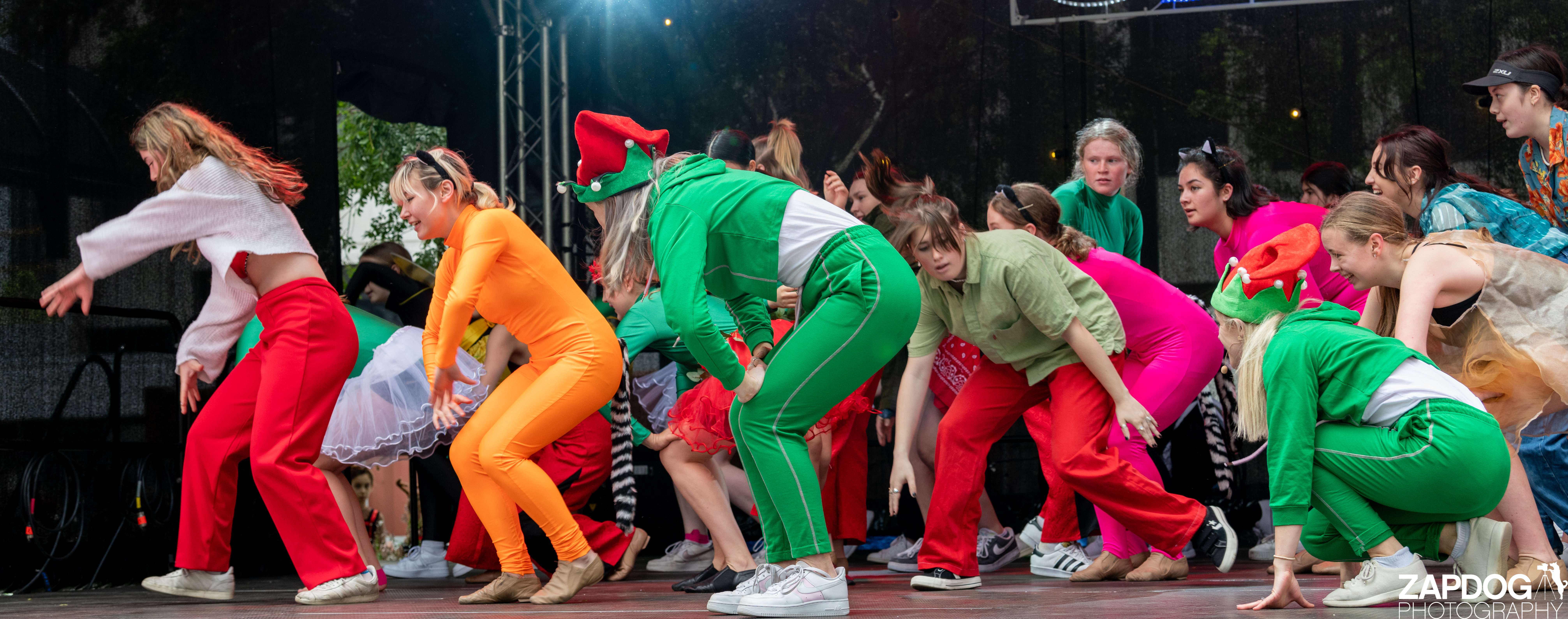 galleries/WellXmas2020/Performers10/welly-2-84.jpg