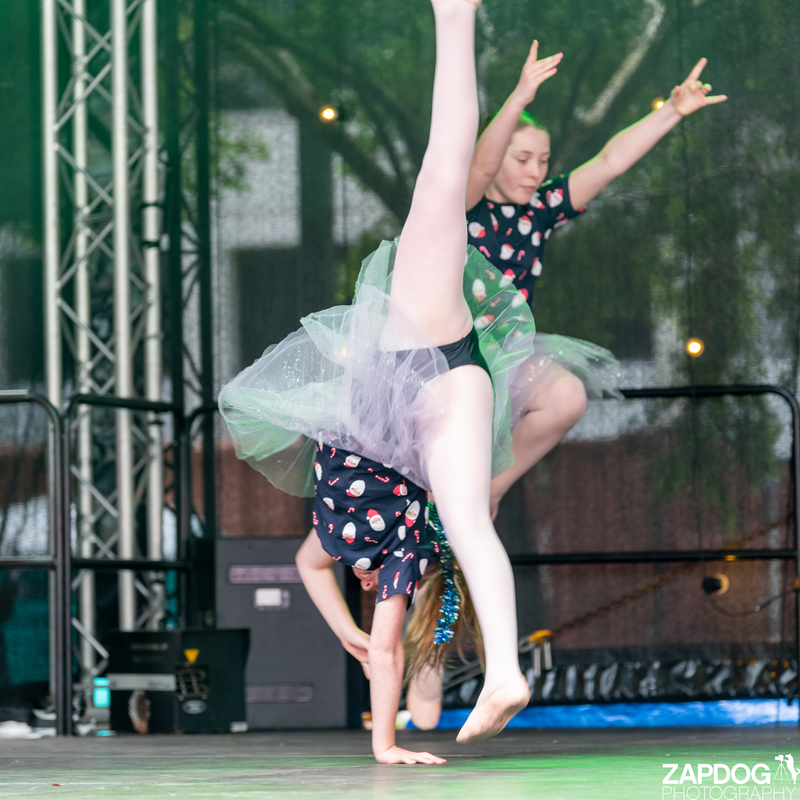 galleries/WellXmas2020/Performers11/mid/mid_welly-2-2.jpg