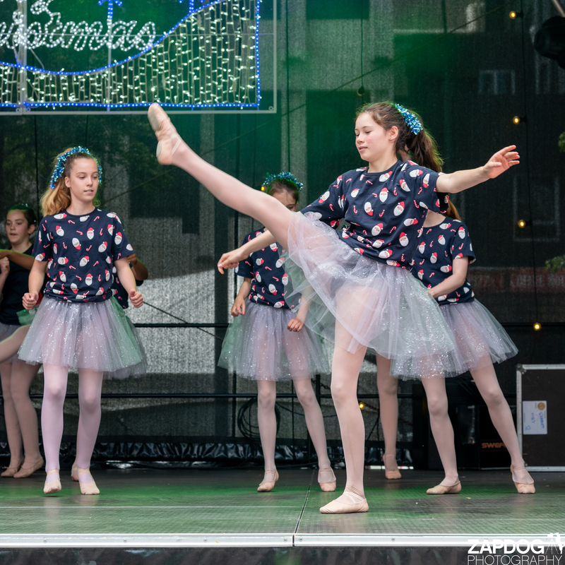 galleries/WellXmas2020/Performers11/mid/mid_welly-2-36.jpg