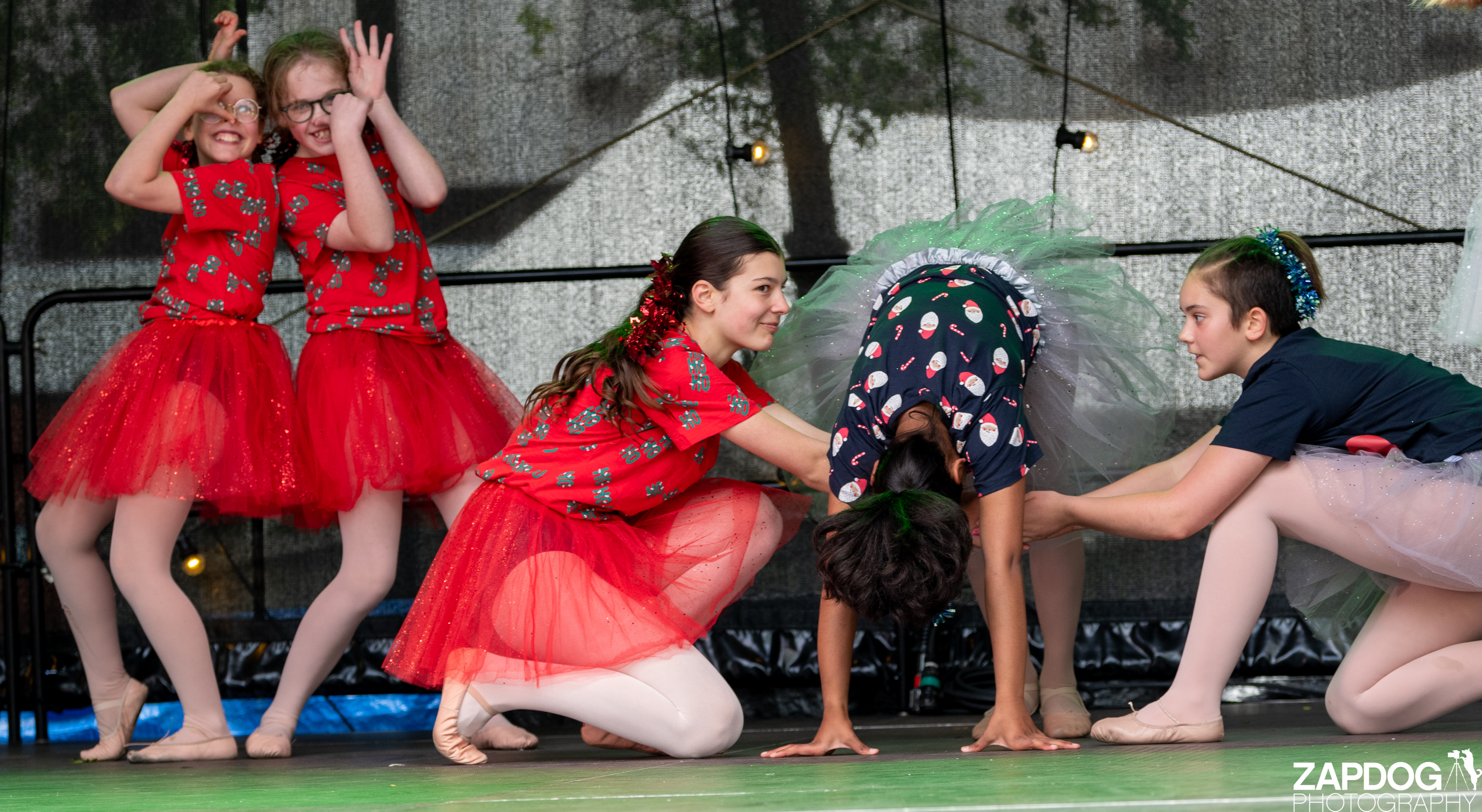 galleries/WellXmas2020/Performers11/welly-2-33.jpg