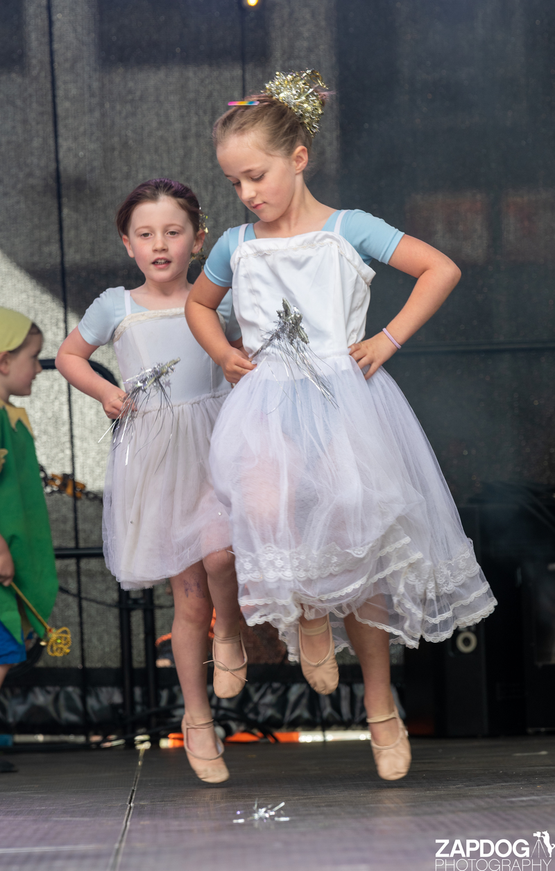 galleries/WellXmas2020/Performers17/mid/mid_welly2020-performers-5939-2.jpg