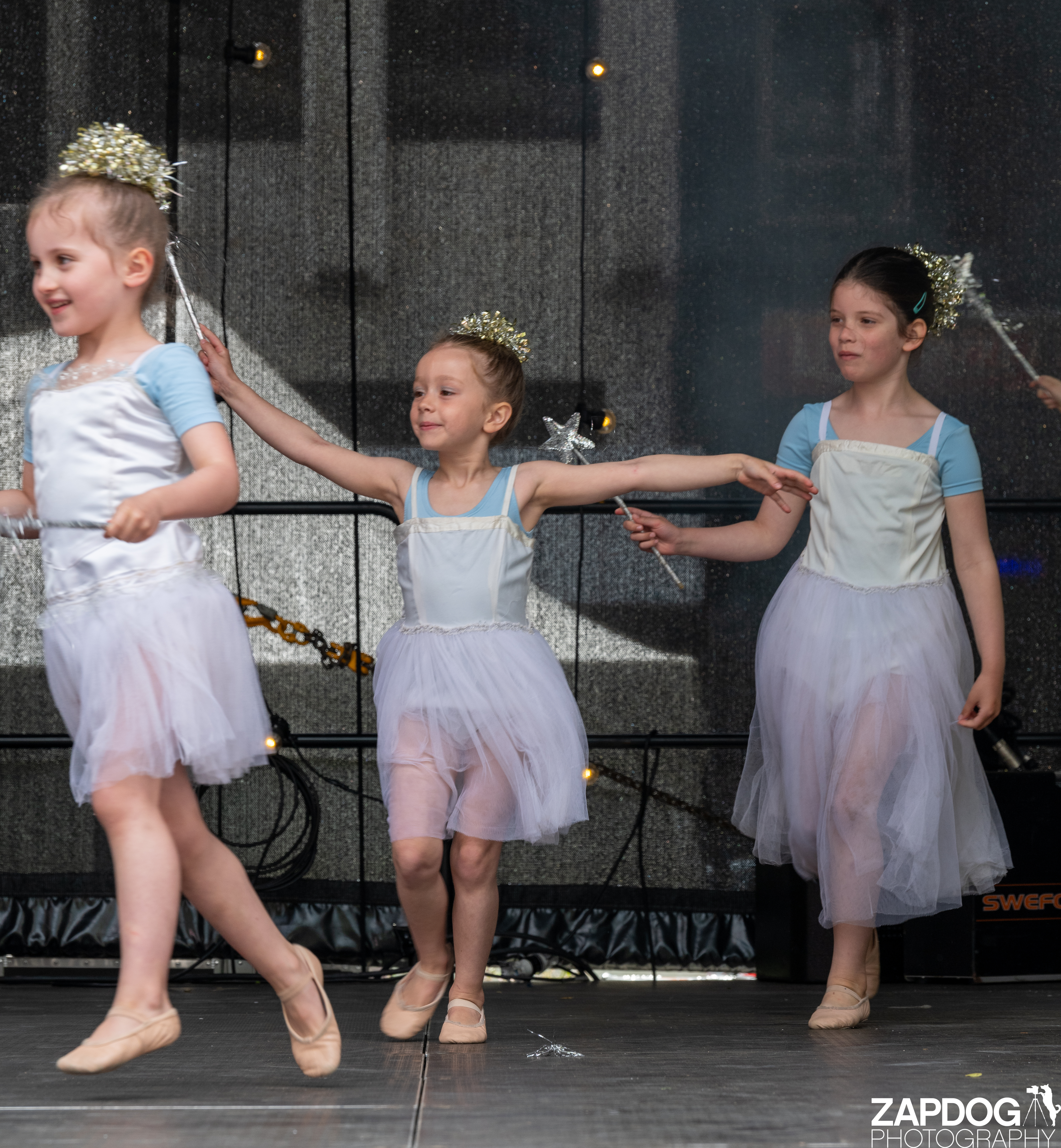 galleries/WellXmas2020/Performers17/welly2020-performers-5909-2.jpg