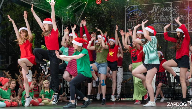 galleries/WellXmas2020/Performers20/mid/mid_welly2020-performers-6260-2.jpg