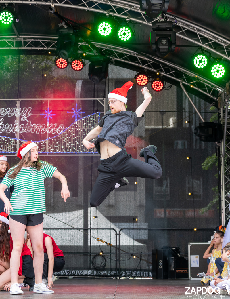 galleries/WellXmas2020/Performers20/mid/mid_welly2020-performers-6266-2.jpg