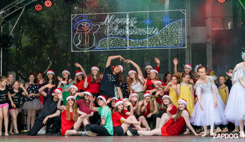 galleries/WellXmas2020/Performers20/mid/mid_welly2020-performers-6346-2.jpg