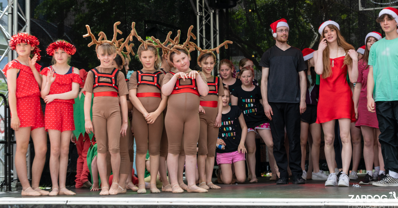 galleries/WellXmas2020/Performers20/mid/mid_welly2020-performers-6362-2.jpg