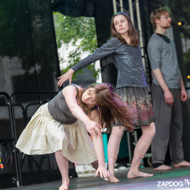 galleries/WellXmas2020/Performers21/mid/mid_welly2020-performers-6477-2.jpg