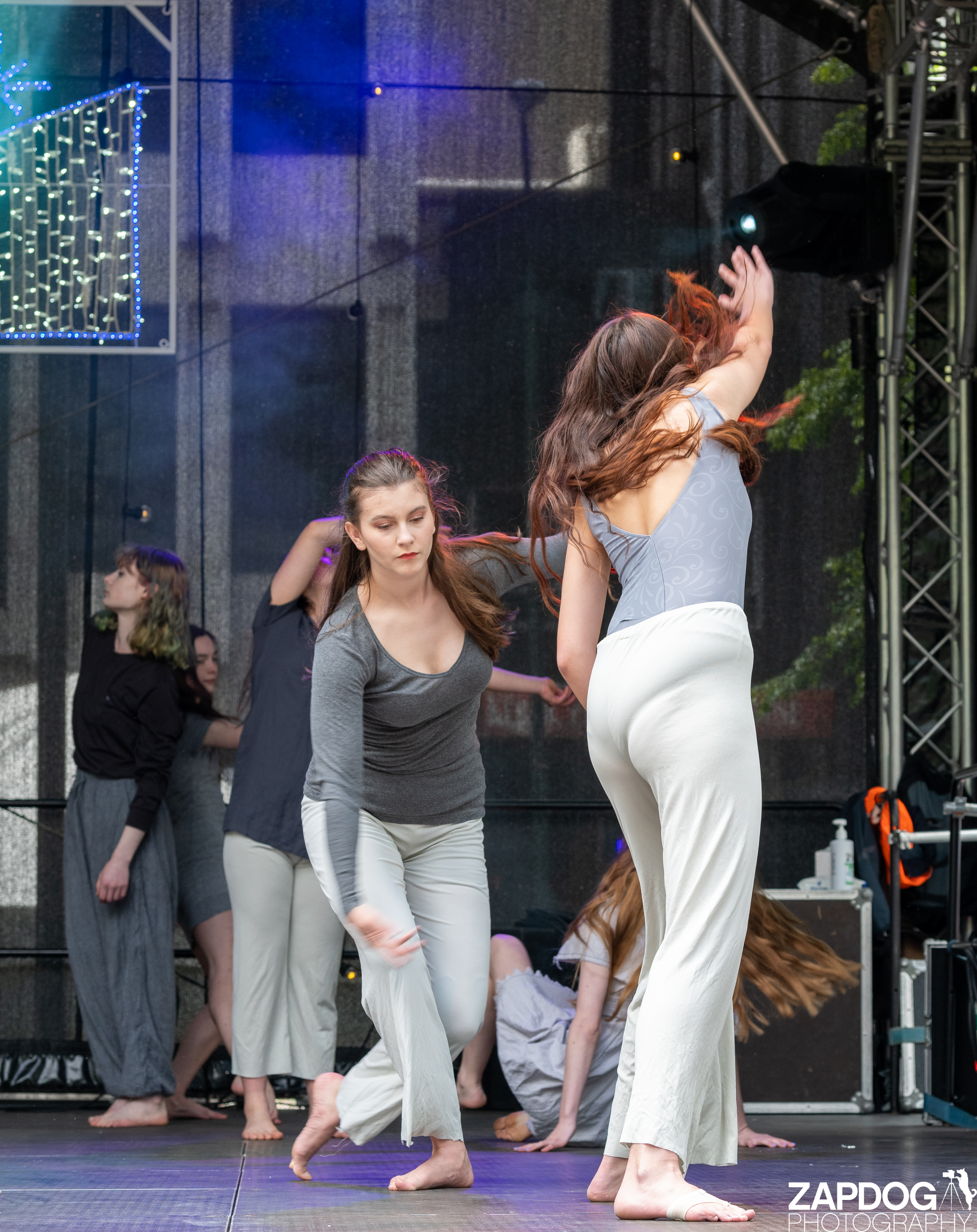 galleries/WellXmas2020/Performers21/welly2020-performers-6501-2.jpg