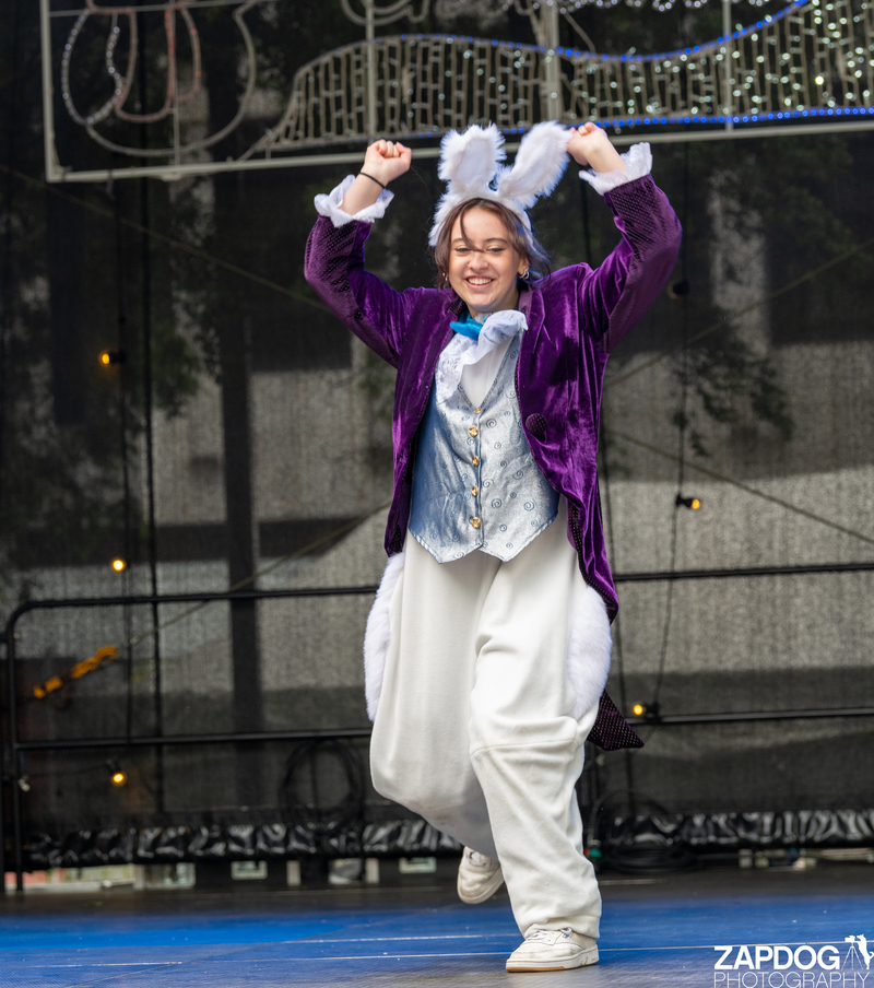 galleries/WellXmas2020/Performers22/mid/mid_welly2020-performers-7173-2.jpg