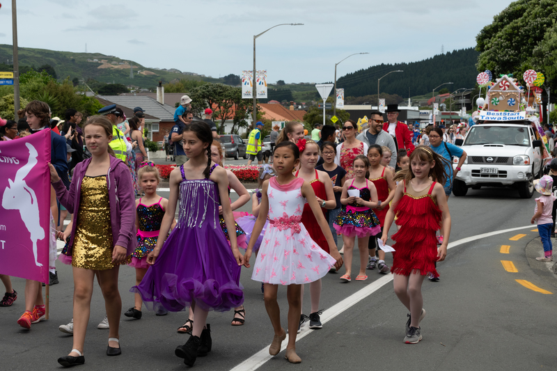 galleries/tawaxmas2018/parade01/mid/mid_tawaxmas2018-1055.jpg