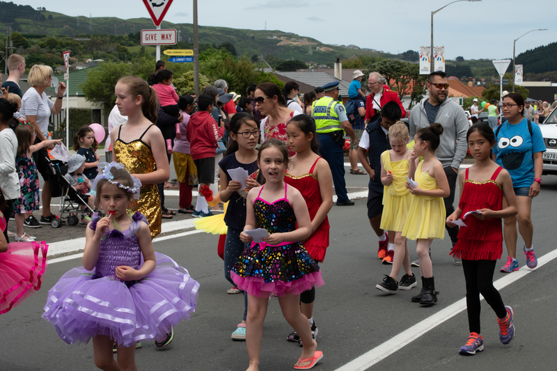 galleries/tawaxmas2018/parade01/mid/mid_tawaxmas2018-1061.jpg